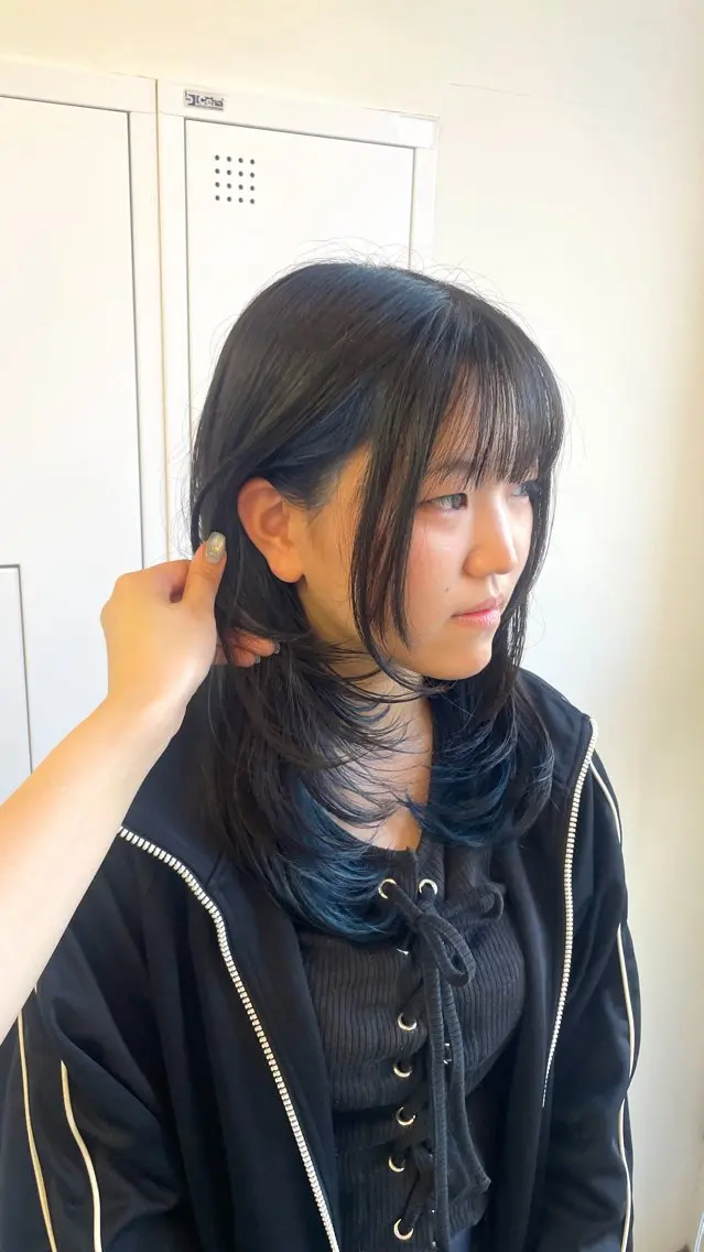 セミロング レイヤーカット 加藤 里咲のヘアスタイル