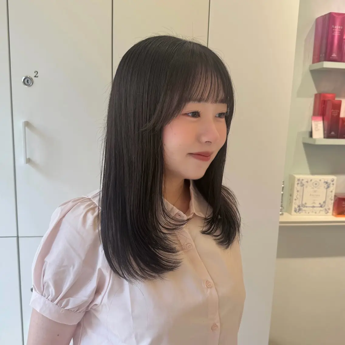 ミディアム カラー カット ヘアカラー トリートメント ParveMix 🩶🫧入江 香名のヘアスタイル