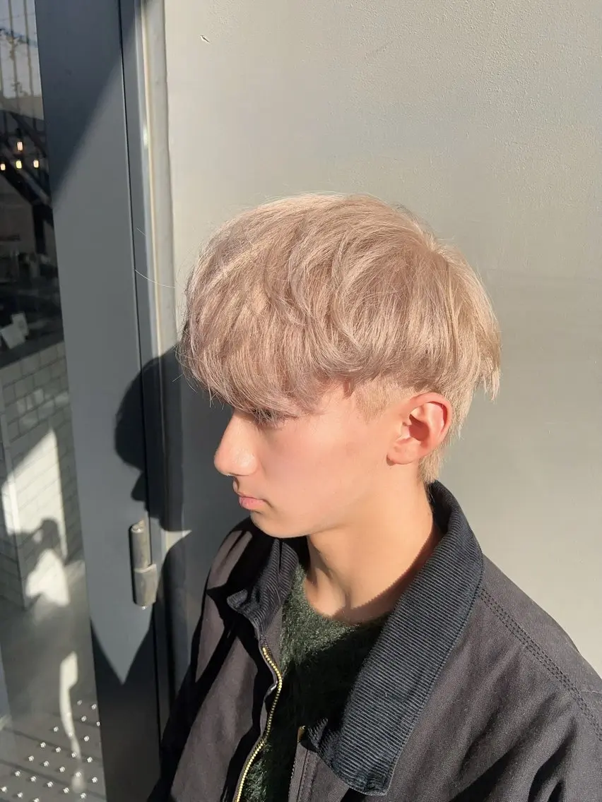 カラー メンズ ヘアカラー トリートメント ダブルカラー寒色系 ボリューム改善ハヤトのヘアスタイル