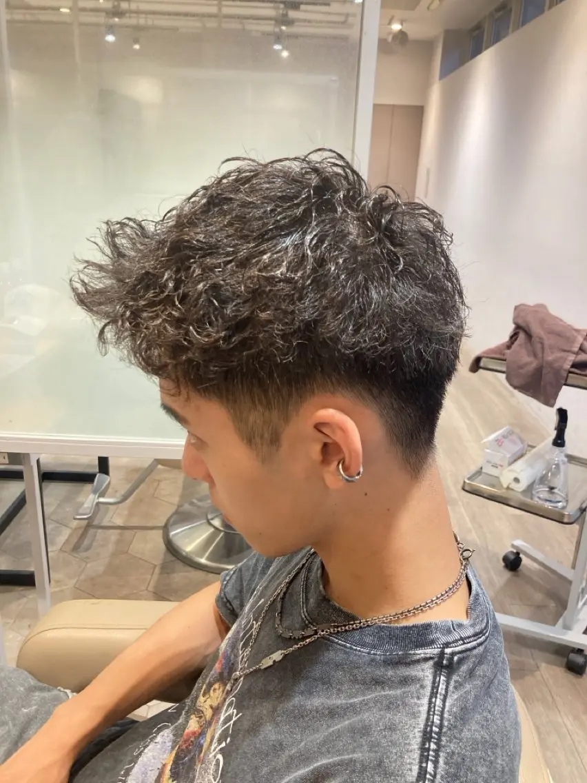 パーマ メンズ カラー/カット toshikiのヘアスタイル