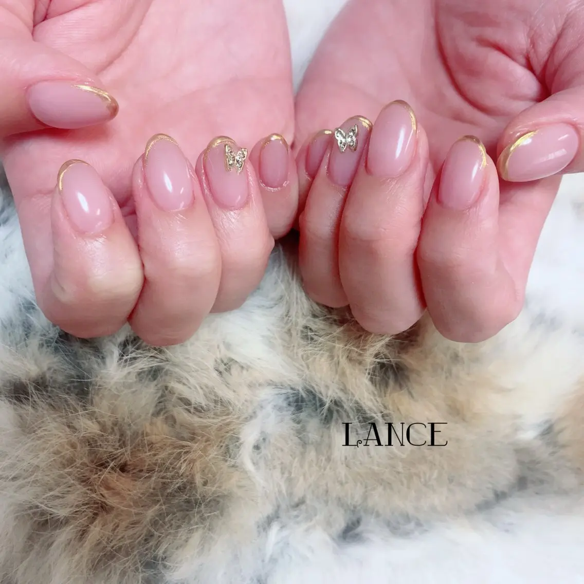 ネイル オーロラネイル フレンチネイル キラキラネイル ニュアンスネイル ピンク ハンドネイル Lance nailのネイルデザイン