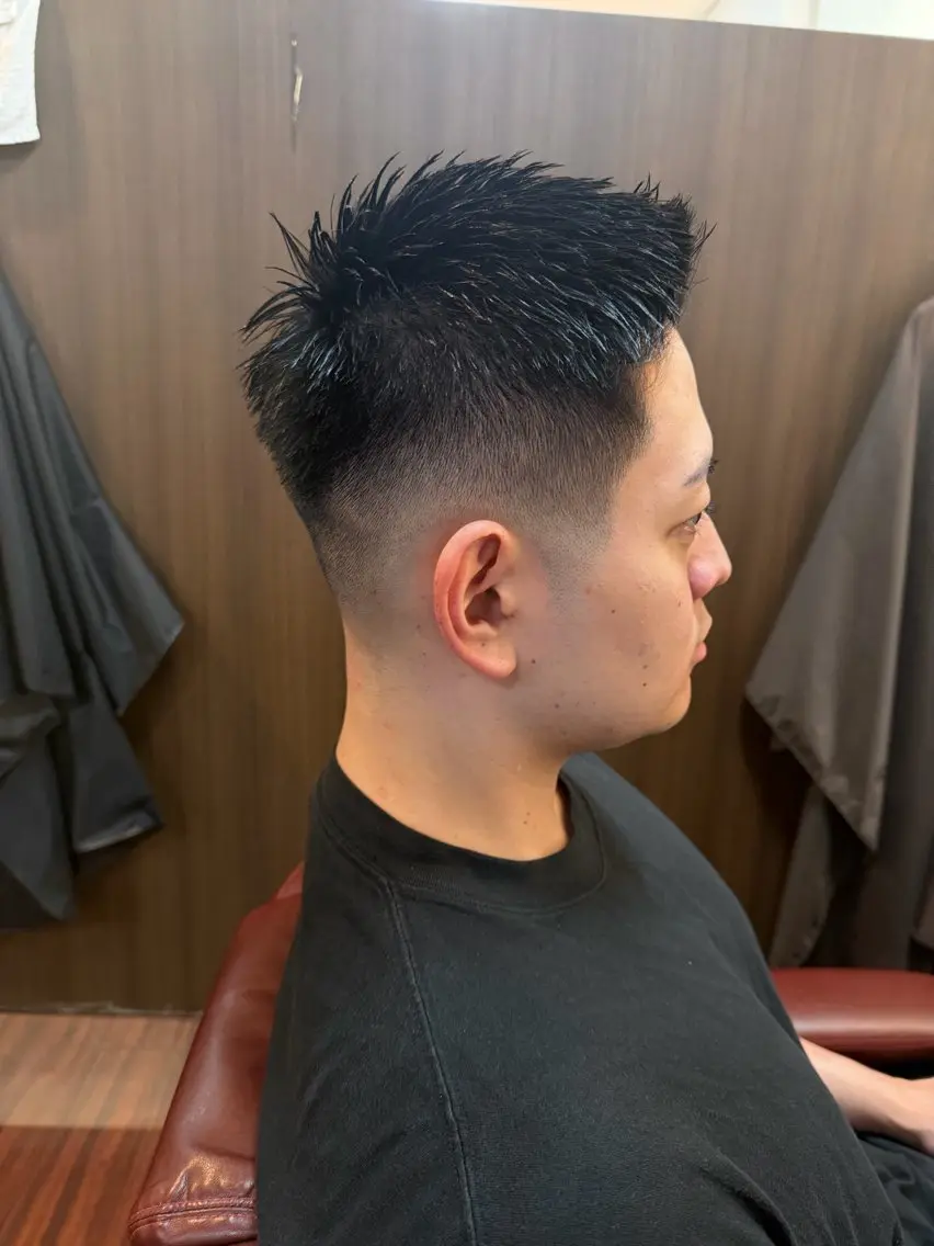 ショート メンズ 糸山 仁のヘアスタイル