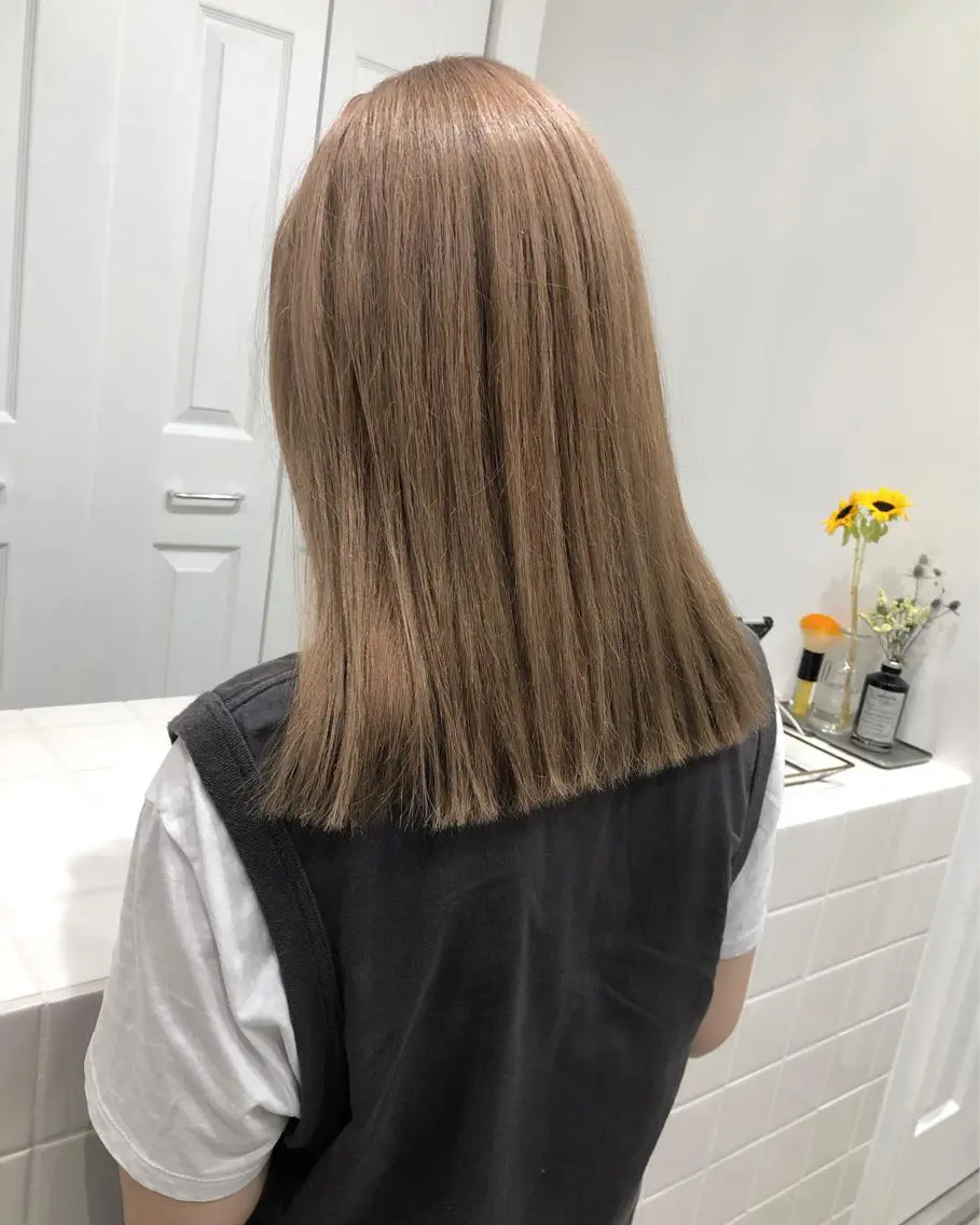 〻好評ケアブリーチ、ダメージ95%カット、切れ毛、枝毛防止〻カット & ケアブリーチダブルカラー&内部補修トリートメントの写真