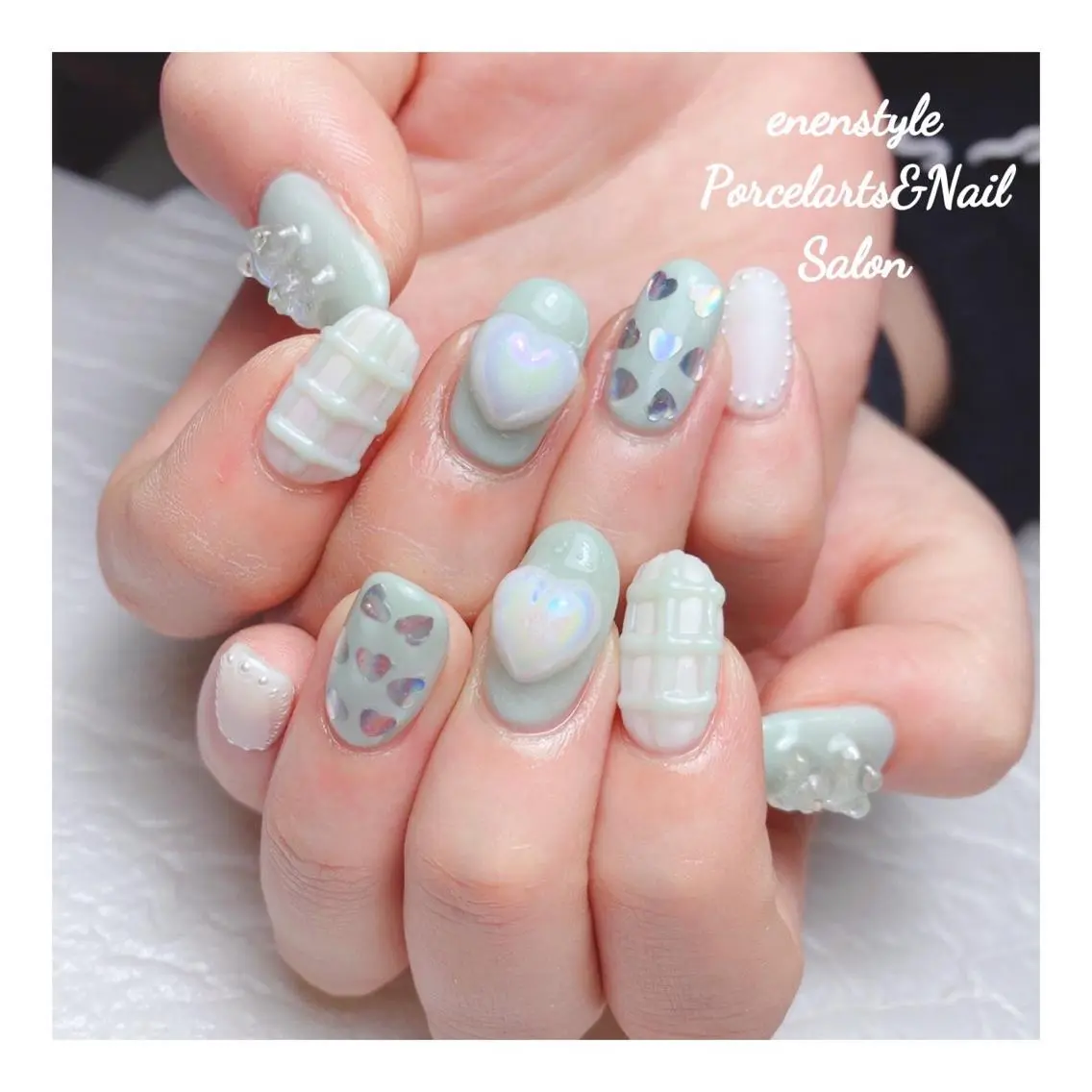 ミディアム ネイル 🐾enen style 🐾のネイルデザイン