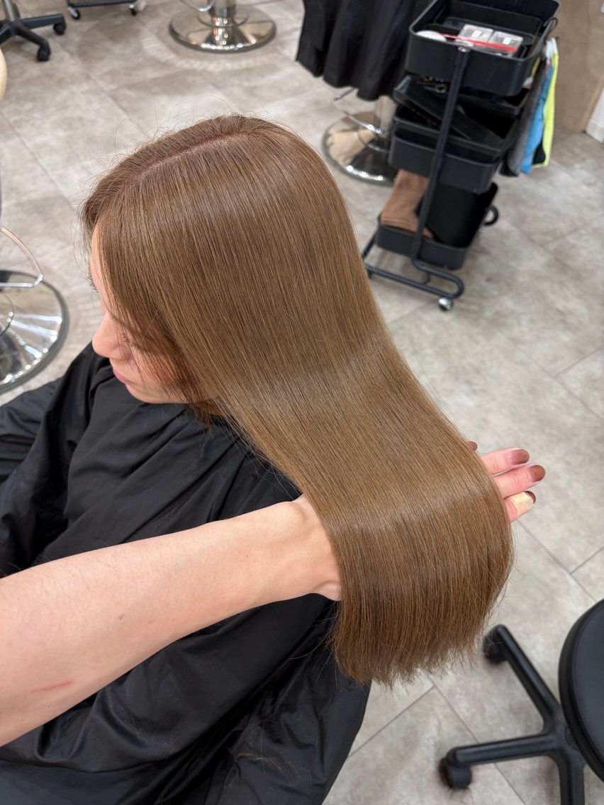 ロング カット ヘアカラー トリートメント 廣庭 勇人のヘアスタイル