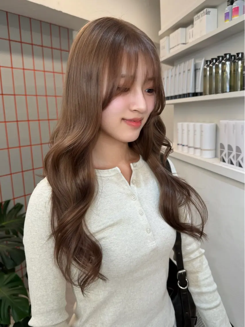 ロング カラー ベージュカラー ブリーチ ブラウンカラー 透明感カラー ダブルカラー カット ヘアカラー トリートメント 💍モテる艶髪 透明感カラー💖のヘアスタイル