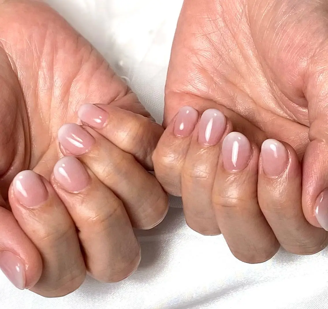 ネイル グラデーション Eclat. Nailのネイルデザイン