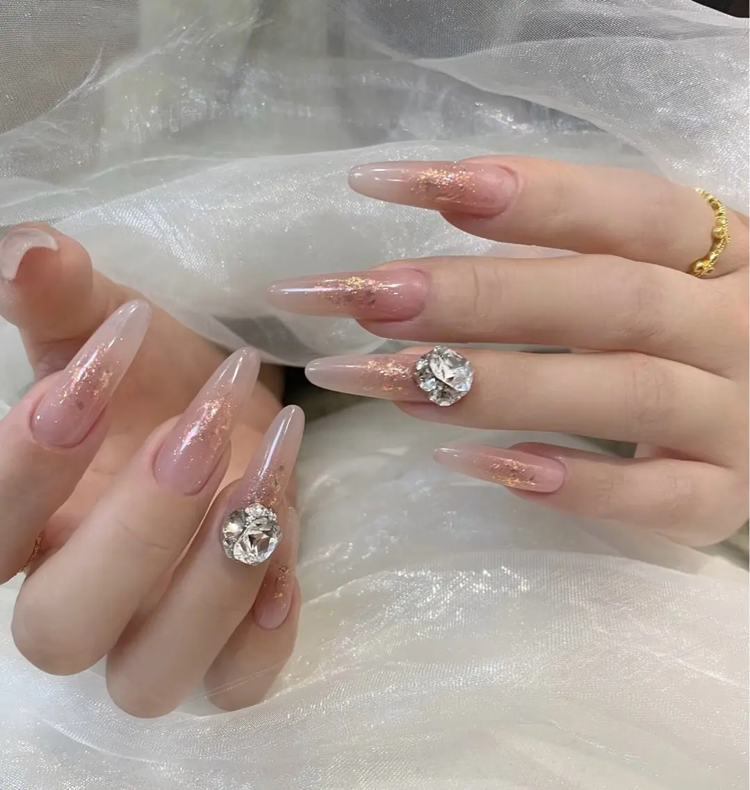 ネイル アートネイル チークネイル 長さ出し フレンチネイル ジェルネイル ハンドネイル ハンドケア NEW NAIL 池袋のネイルデザイン