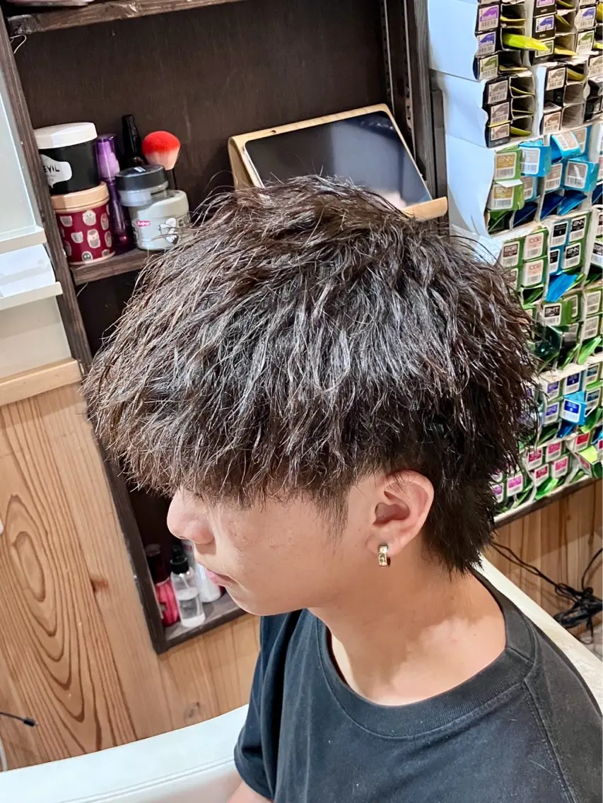ミディアム カット パーマ レイヤー/ブリーチ| 特殊パーマ/赤澤のヘアスタイル