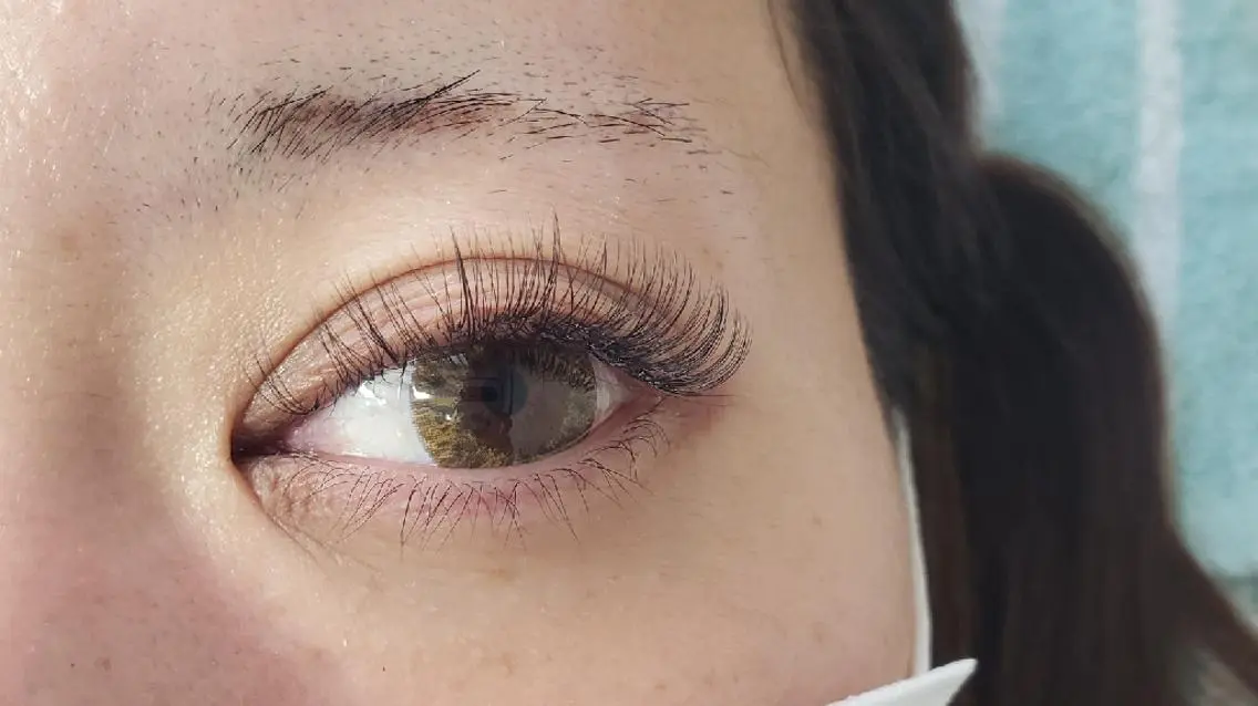 マツエク・マツパ ボリュームラッシュ SAKI　 eyelashのマツエク・マツパデザイン