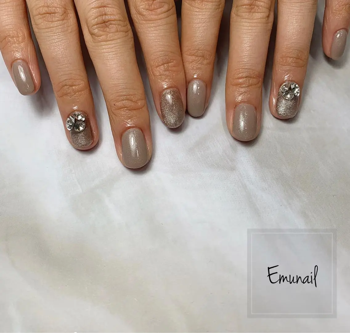ネイル ストーンネイル ハンドネイル Emu Nailのネイルデザイン