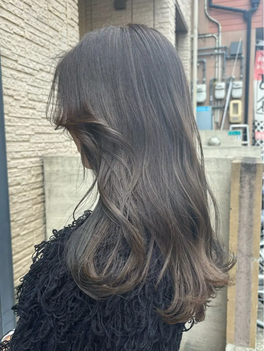 セミロング カラー 【aini天王寺】 𝐚𝐢𝐫𝐢✂︎のヘアスタイル