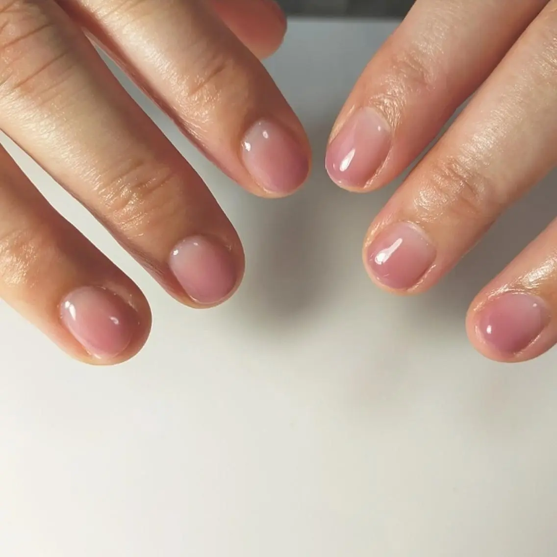 ネイル グラデーション ハンドネイル フットネイル Riche. ﾈｲﾙｻﾛﾝﾘｼｪのネイルデザイン