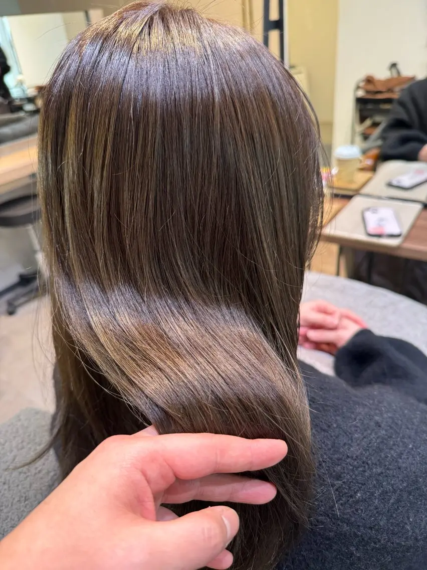セミロング カラー ヘアカラー トリートメント 新宿 / Aujua ｿﾑﾘｴ🫧森田涼介のヘアスタイル
