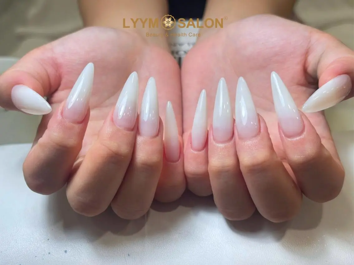 ネイル グラデーション 韓国ネイル ロングネイル ピンク シンプルネイル ハンドネイル ハンドケア LYYM Salon Miraのネイルデザイン