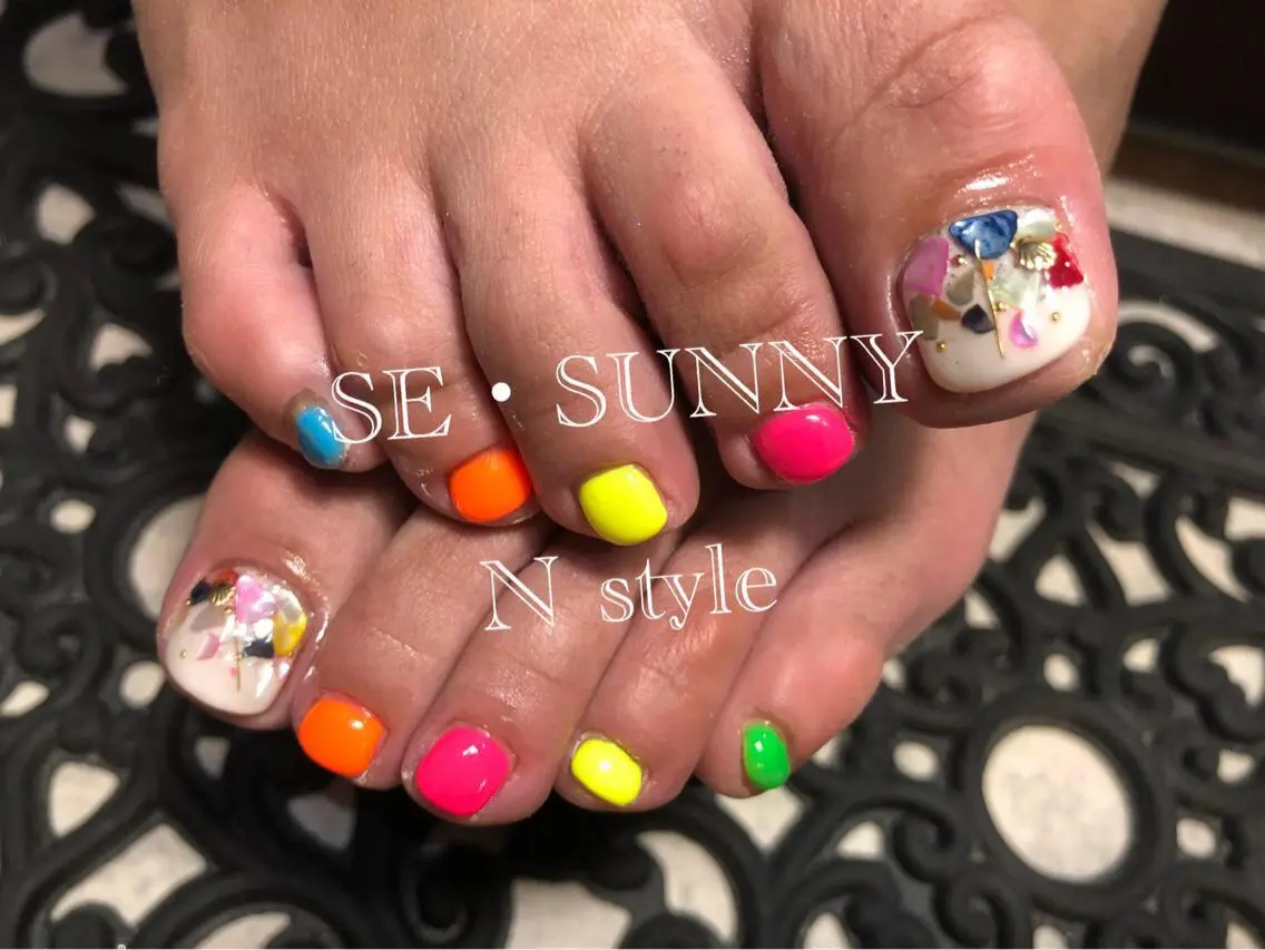 ネイル マツエク・マツパ SE SUNNY N-styleのネイルデザイン