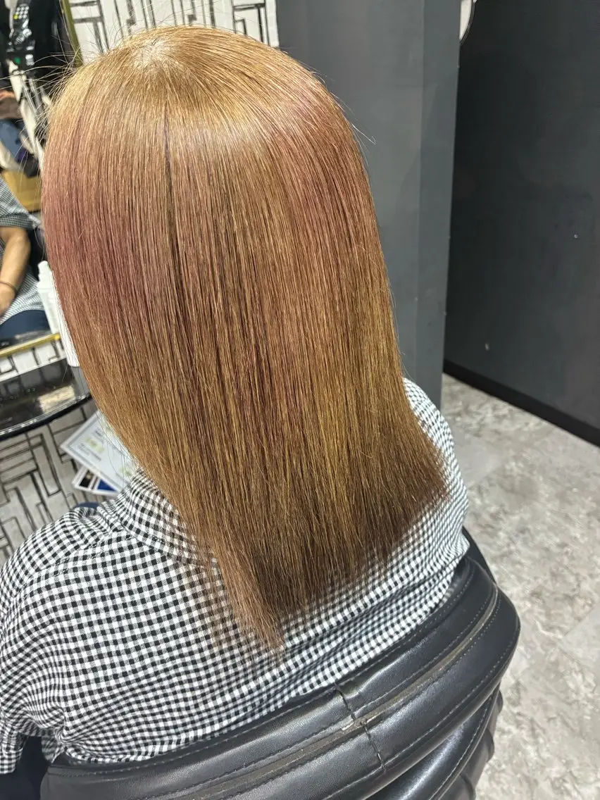 セミロング 縮毛矯正 北村 理奈のヘアスタイル