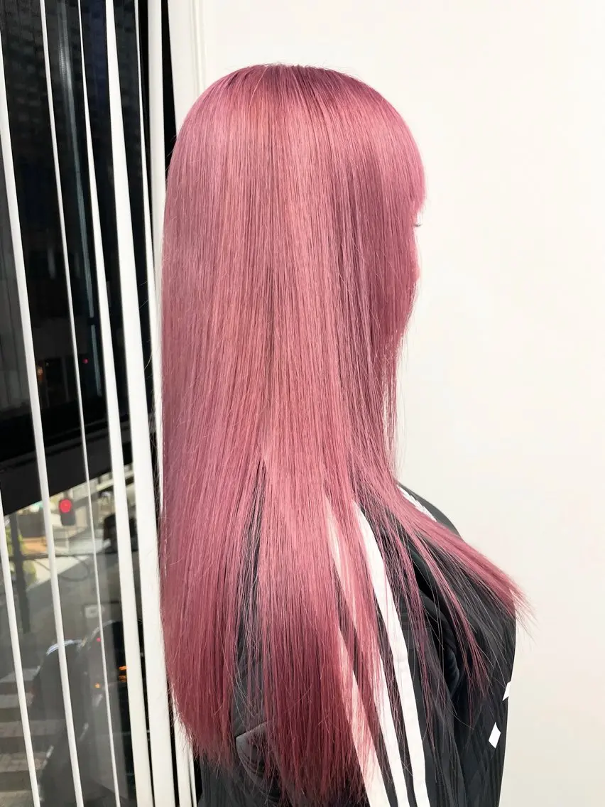 ロング カット ヘアカラー ブリーチ特化🎖️ピ ンクカラー高橋さやかのヘアスタイル