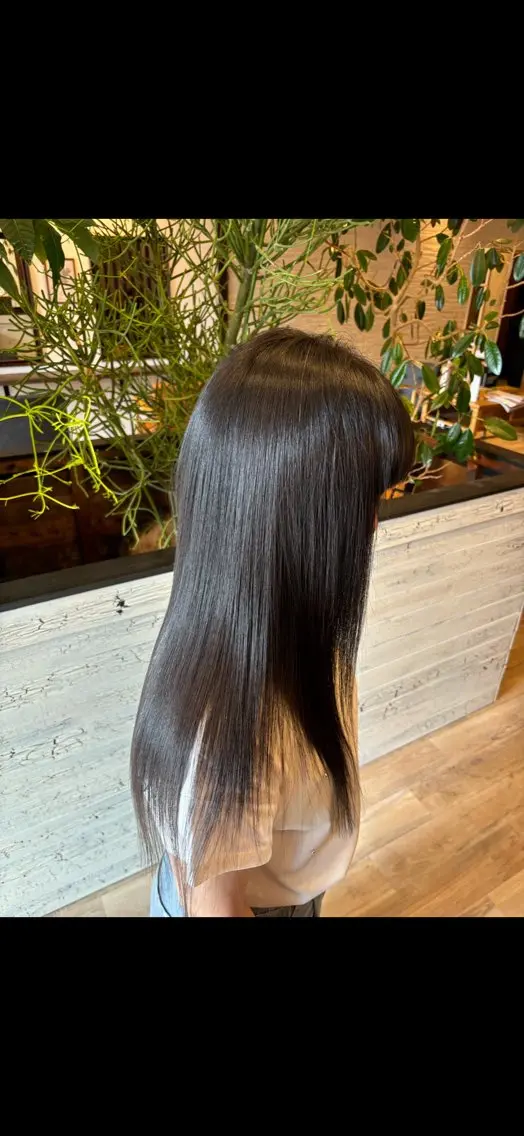 ロング トリートメント 渡辺 桃花のヘアスタイル