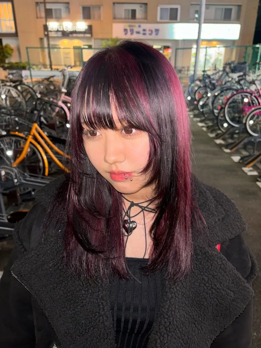 セミロング カラー デザインカラー ユリナ /QUONのヘアスタイル