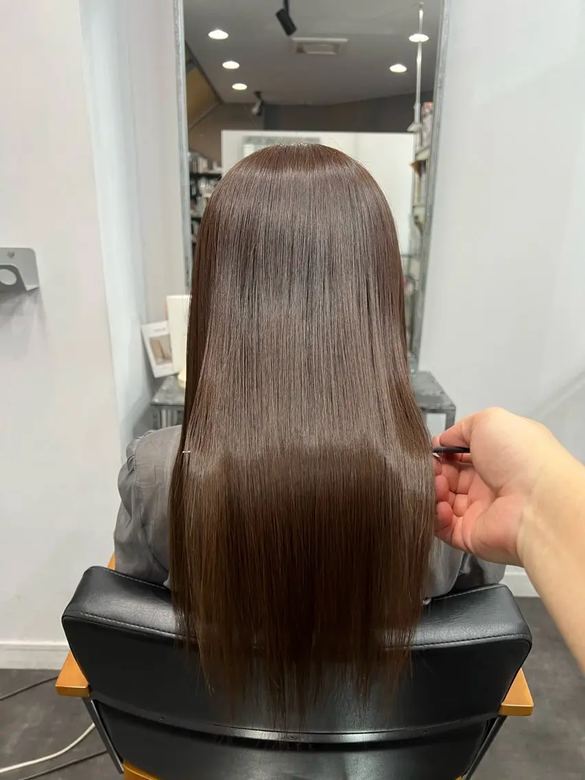 セミロング カラー ヘアカラー トリートメント 大塚 貴之のヘアスタイル