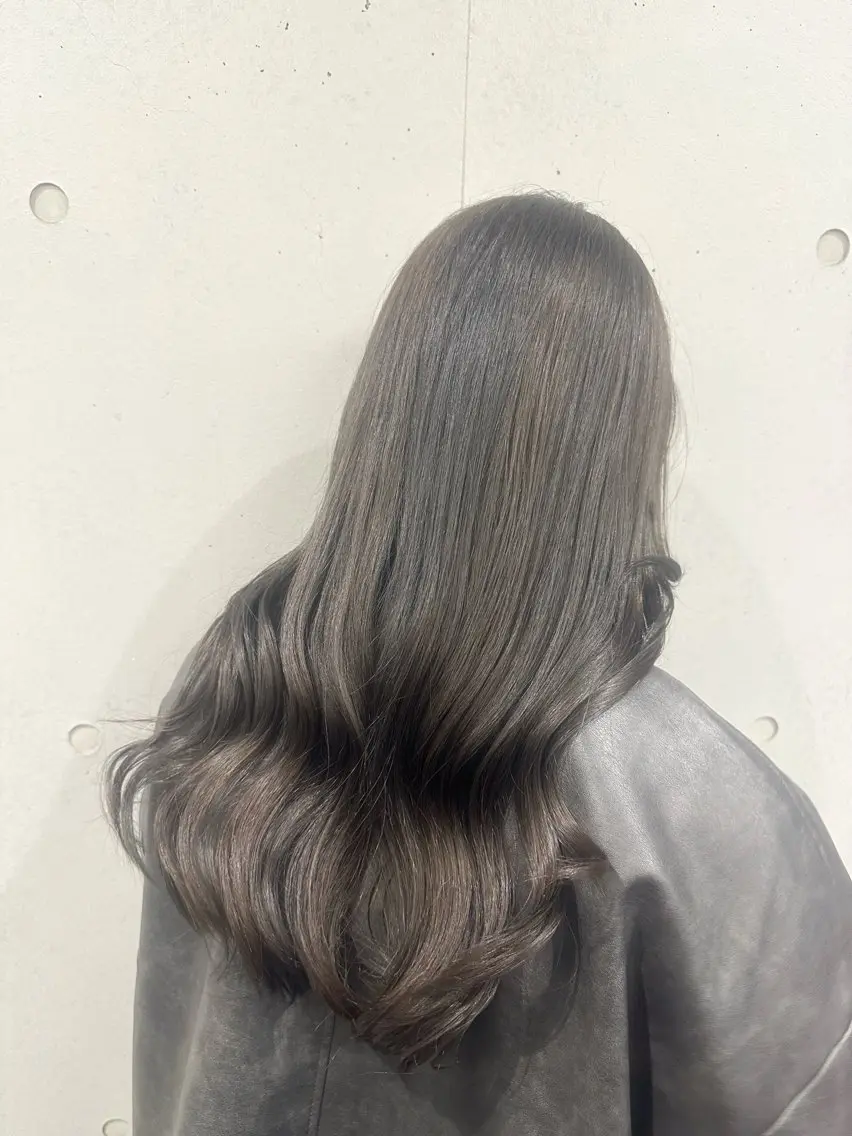 ロング ヘアカラー 期間限定特別価格🎀 カワノ アカネのヘアスタイル