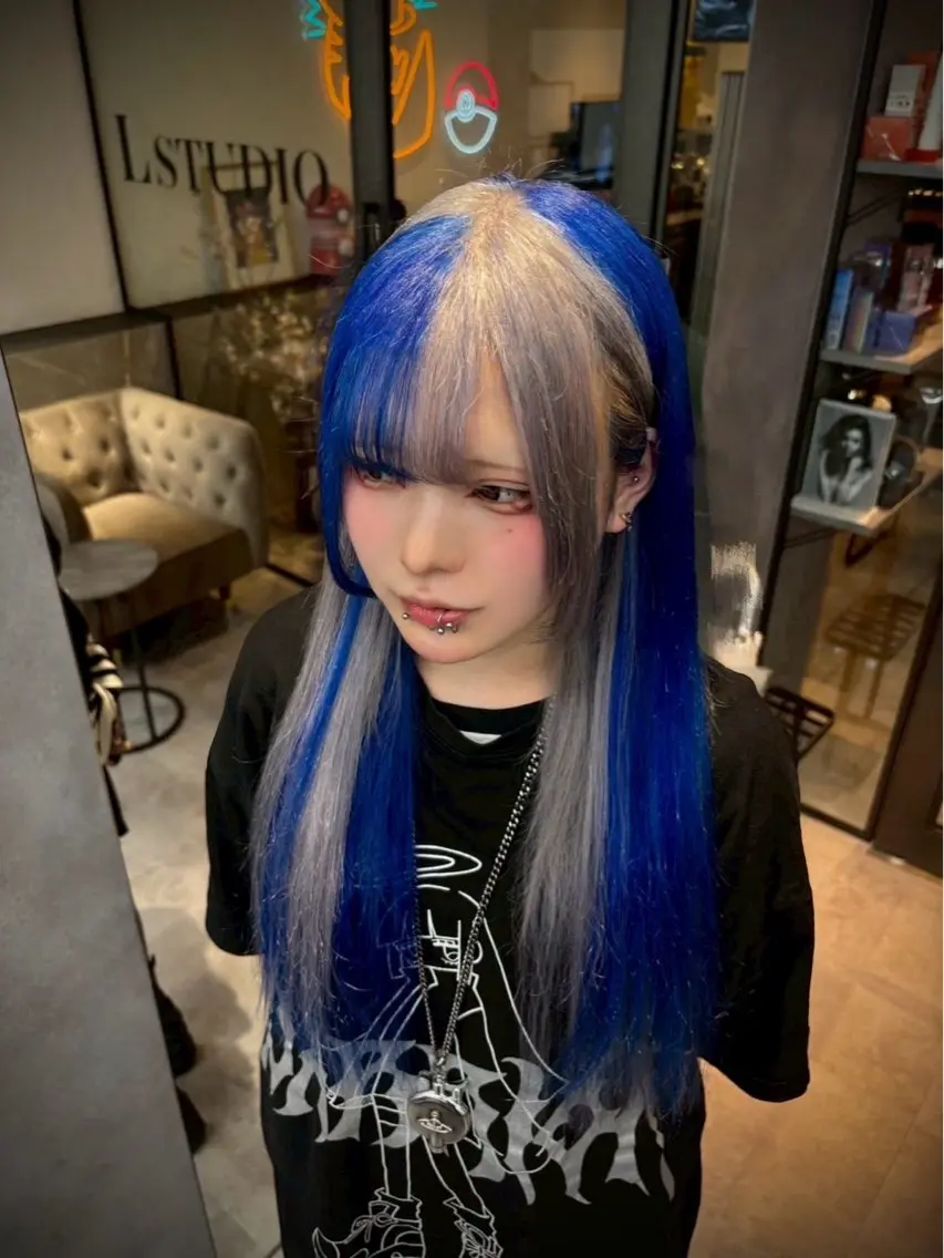 ロング カラー デザインカラー ヘアカラー トリートメント 元地雷系美容師🫶 RYUSEI🐈⬛のヘアスタイル