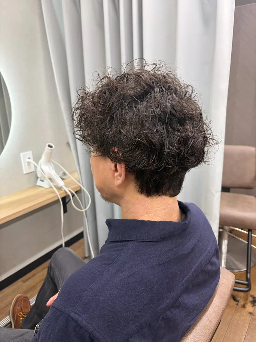 ショート パーマ メンズ メンズパーマ ツーブロック 刈り上げ カット パーマ TELA HAIR 幕張本郷店 千尋のヘアスタイル