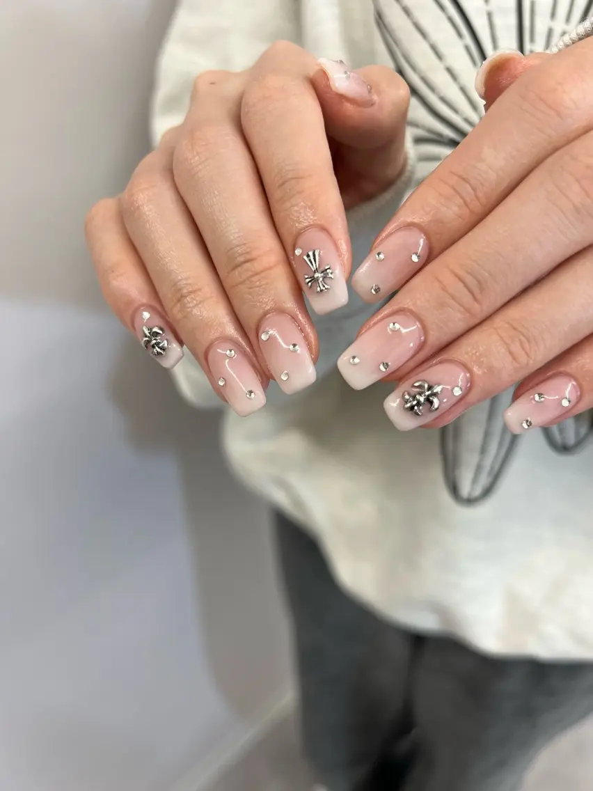 ネイル フレンチネイル ジェルネイル マグネットネイル ニュアンスネイル パラジェル ハンドネイル ハンドケア Bana_ Nailのネイルデザイン