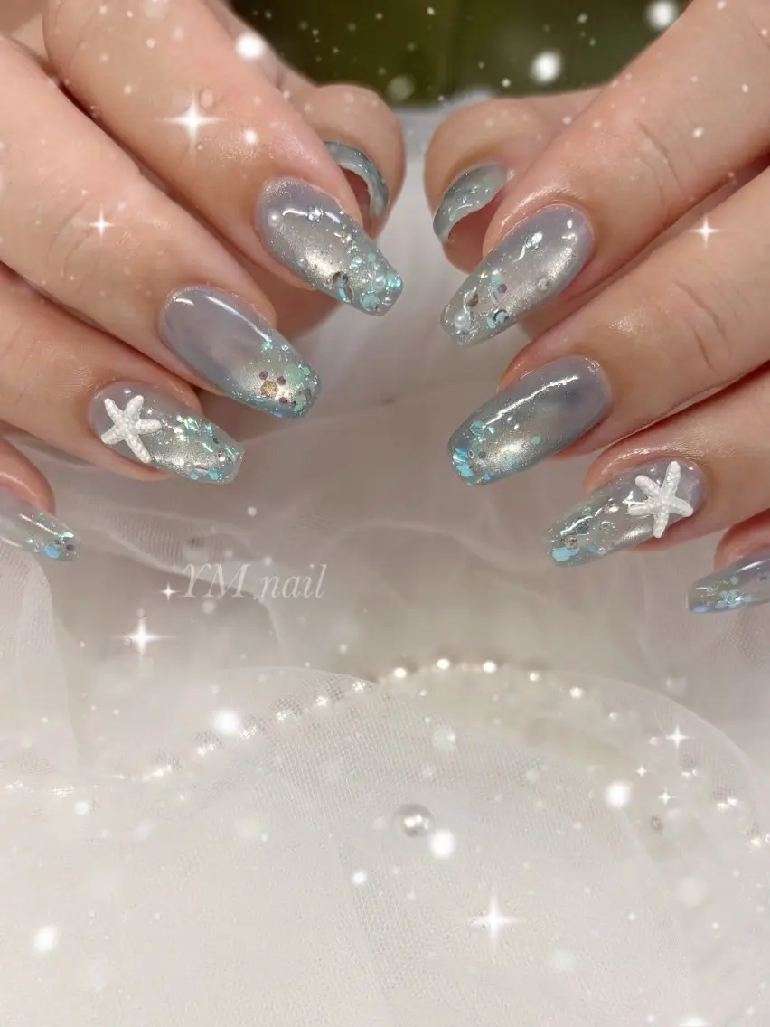 ネイル キラキラネイル ラメ(グリッター) ラメグラデーション 水色 マグネットネイル ハンドネイル YM nailのネイルデザイン