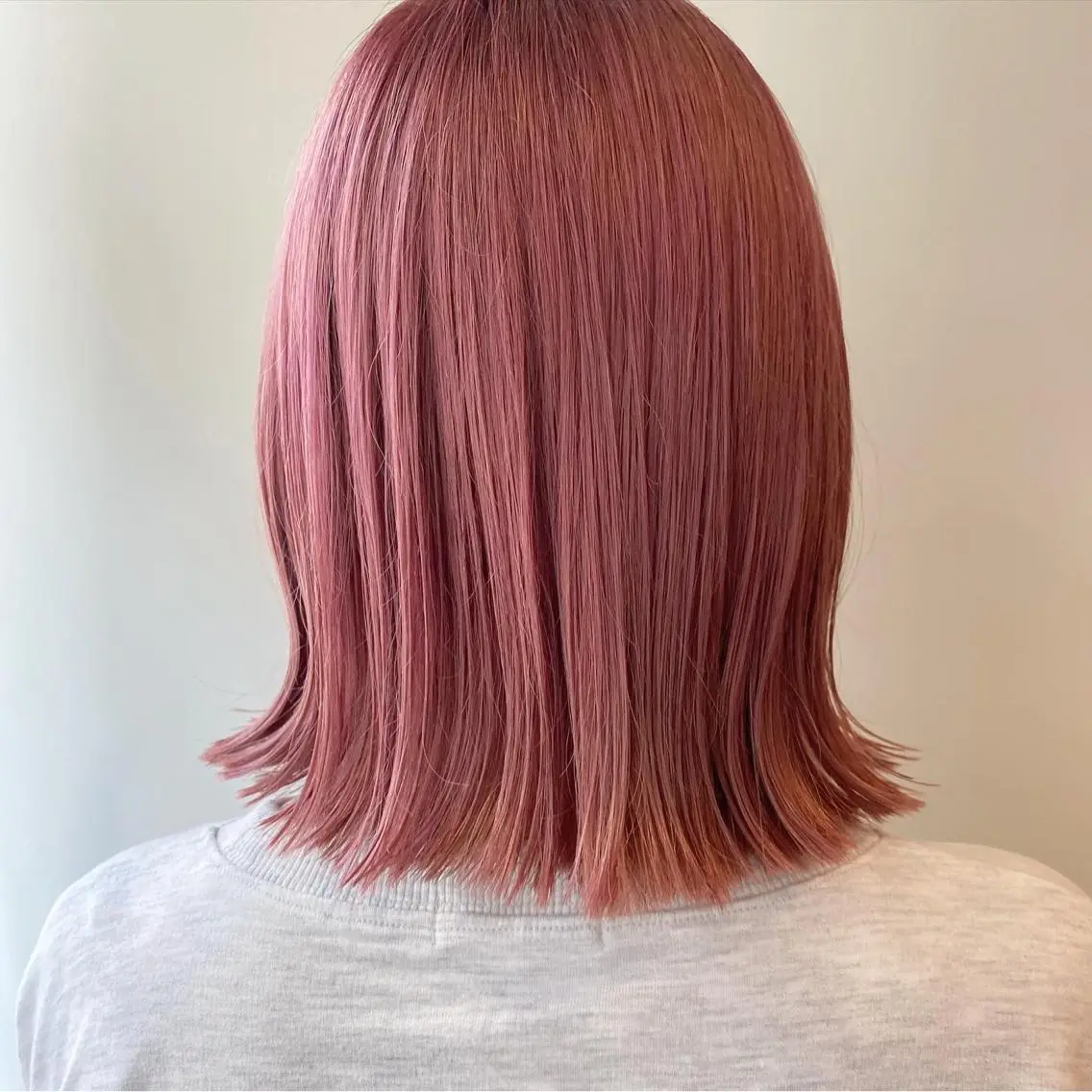ミディアム カラー ヘアアレンジ ピンクカラー ウルフカット モデル募集中！ミカのヘアスタイル