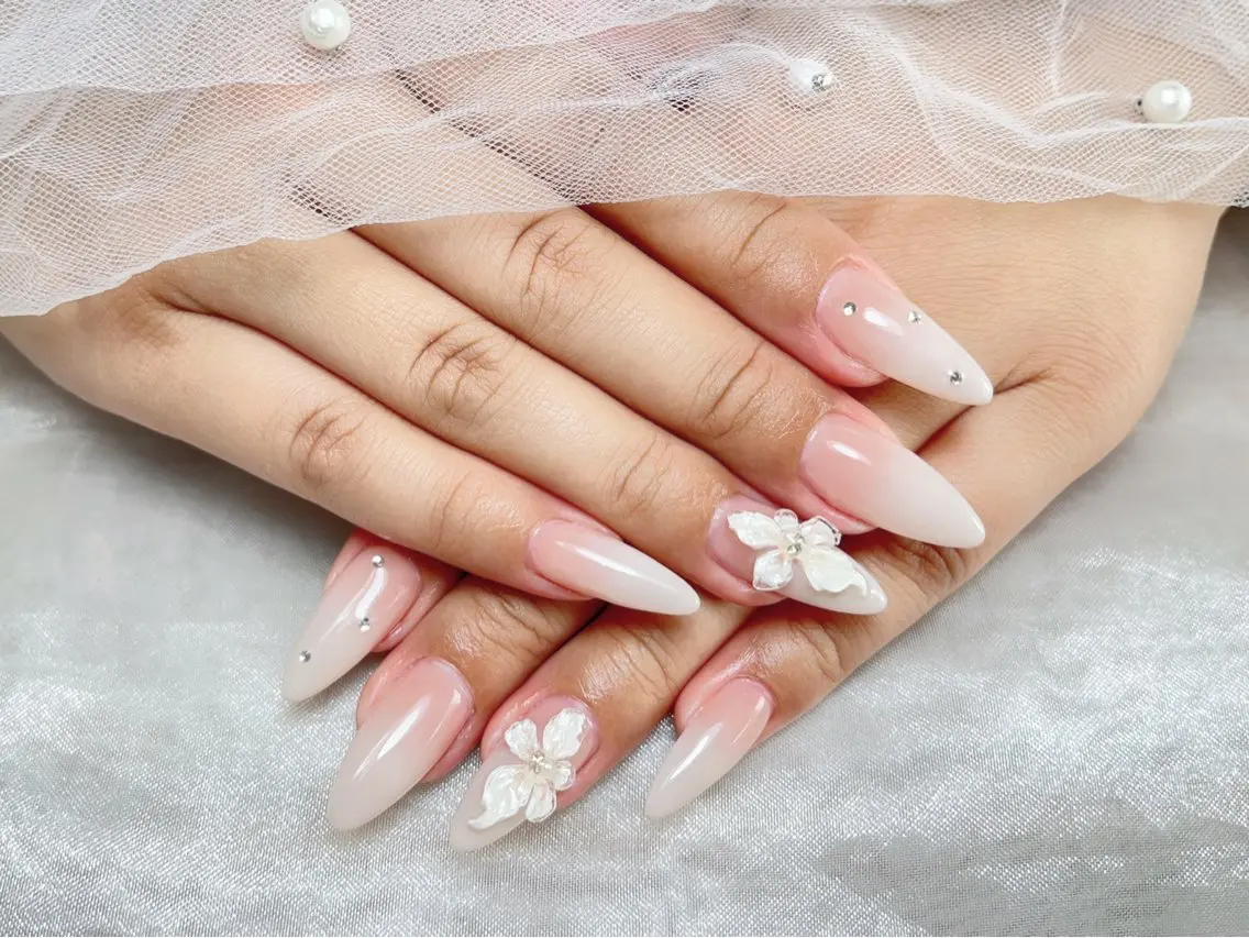 ネイル オーロラネイル チークネイル フットネイル フレンチネイル ジェルネイル ハンドネイル NEW NAIL💞 yukiのネイルデザイン
