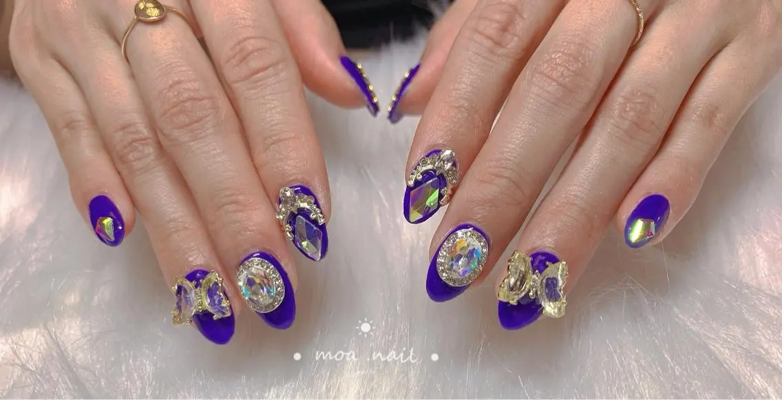 ネイル MoaNail🫶 Yoshiのネイルデザイン