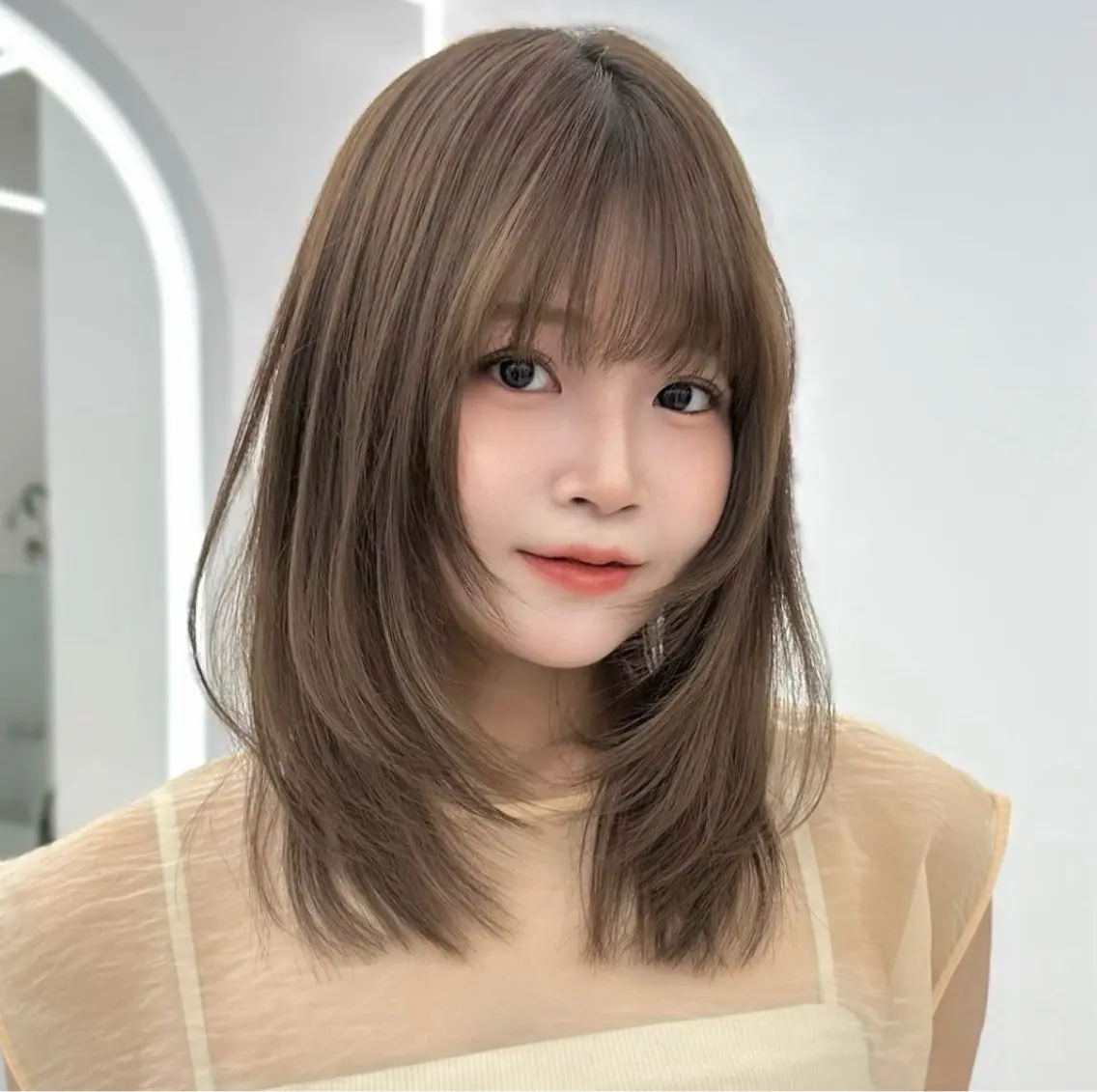 ミディアム トリートメント ミディアムレイヤー shion‎🤍のヘアスタイル