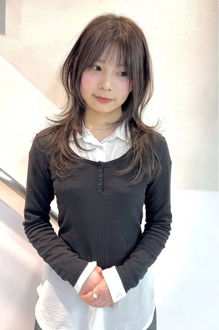 セミロング はにいレイヤーカット モデル募集中のヘアスタイル