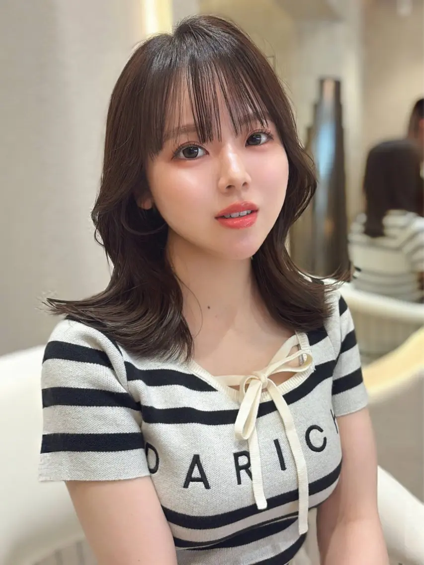 ミディアム カット ヘアカラー トリートメント 上品♡韓国レイヤー 🤍のの🤍のヘアスタイル