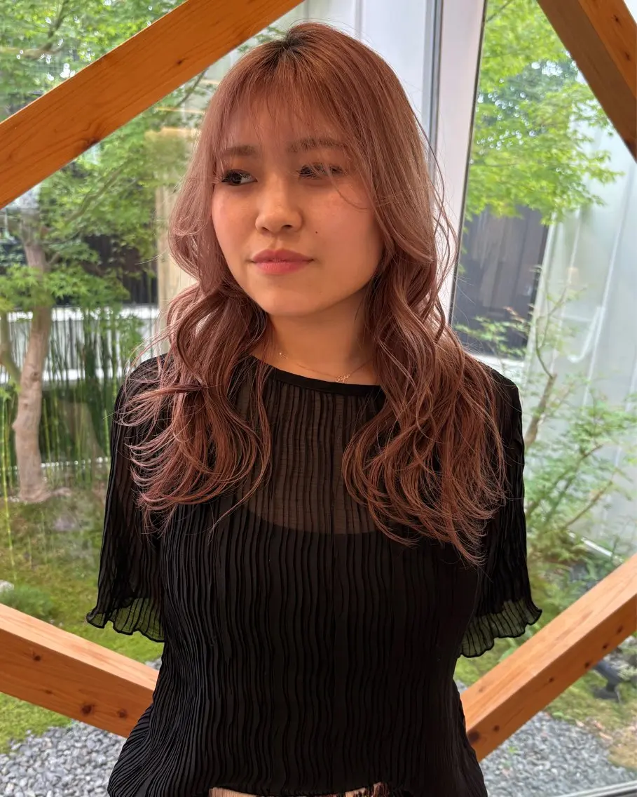 ロング TEMIL HAIR 愛莉のヘアスタイル