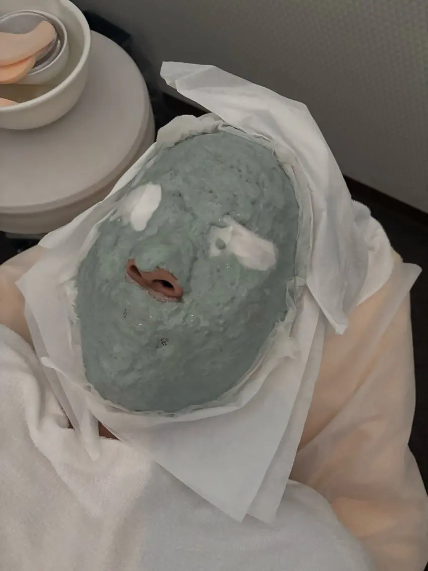 フェイシャルエステ（肌質別パック付）（カウンセリング込み）の写真