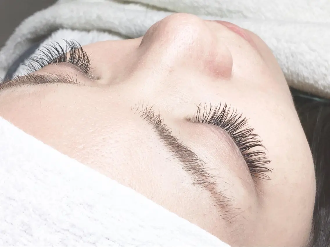 ミディアム カラー パーマ ヘアアレンジ メンズ キッズ ネイル マツエク・マツパ brille ~eyelash~のヘアスタイル