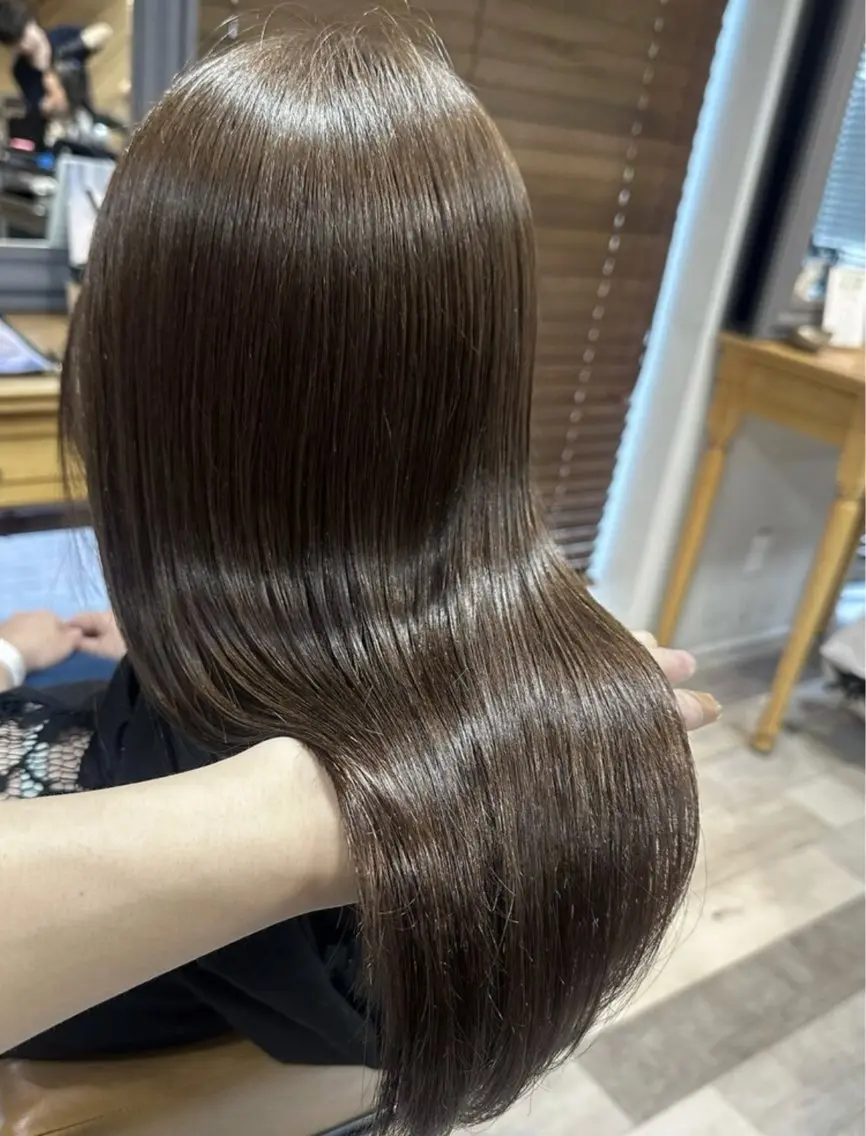 セミロング カラー グレージュ 和田 直也のヘアスタイル