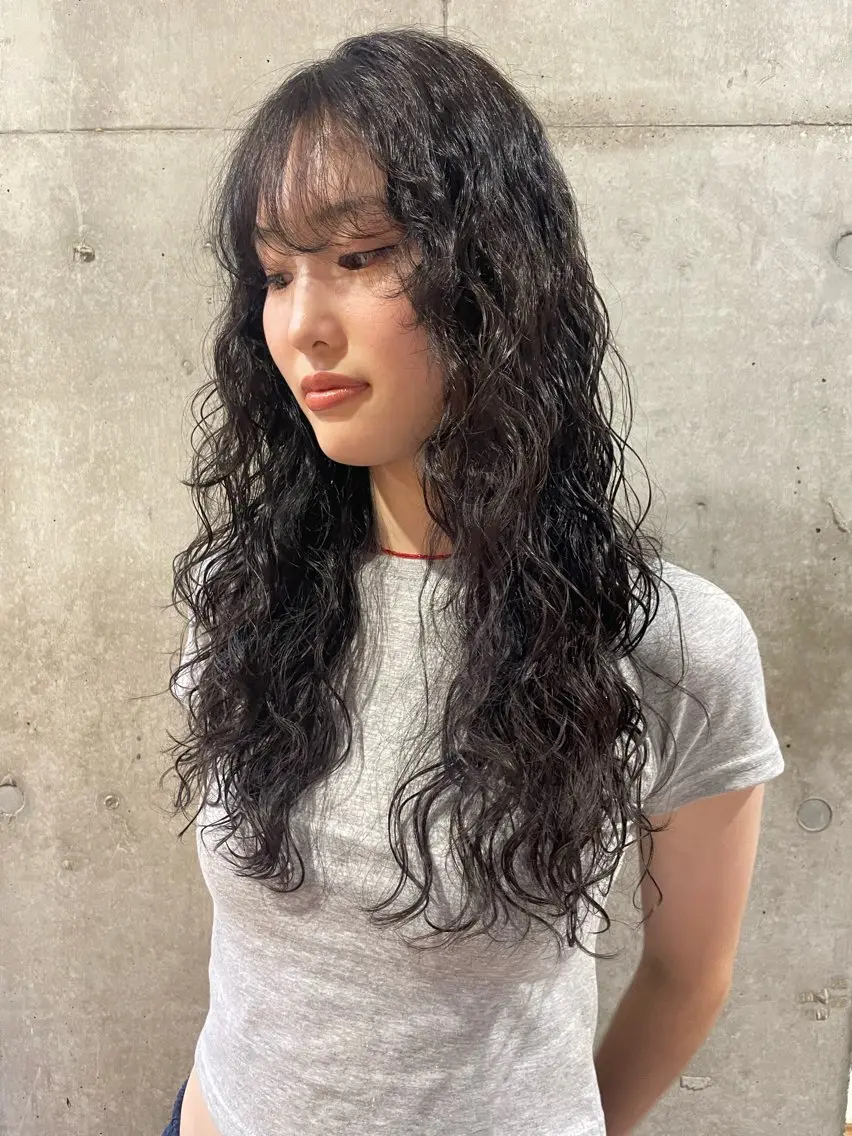 ロング カラー パーマ ヘアアレンジ 🫧似合わせ/透明感 カラー🫧 ハルヒのヘアスタイル