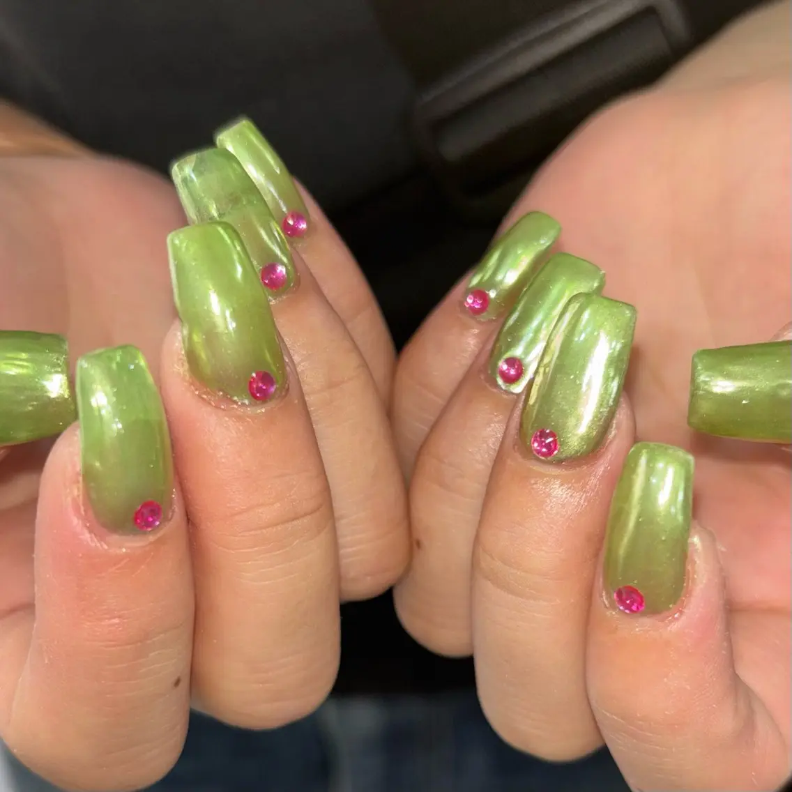 ネイル ハンドネイル フットネイル 🪐富島彩夏 /海外nail🪐のネイルデザイン