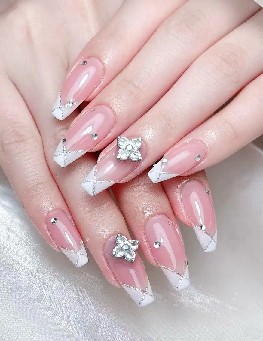 ネイル ハンドネイル Aura  Nail 長さだし/パラジェルのネイルデザイン