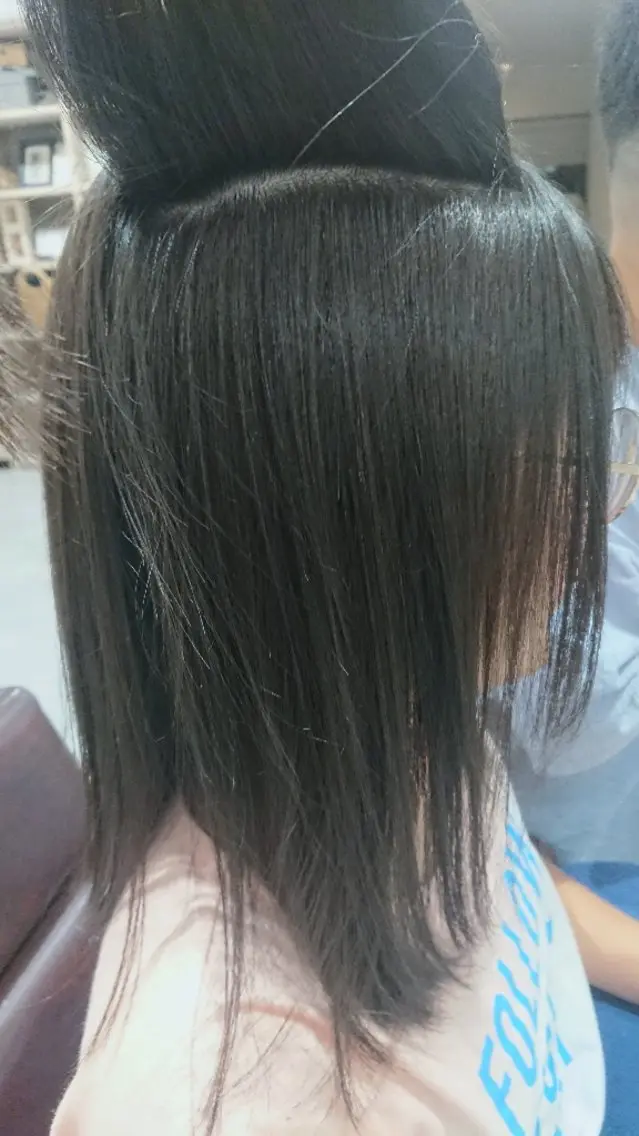 パーマ ミディアム くせ毛 ストレートパーマ 中山 樹のヘアスタイル