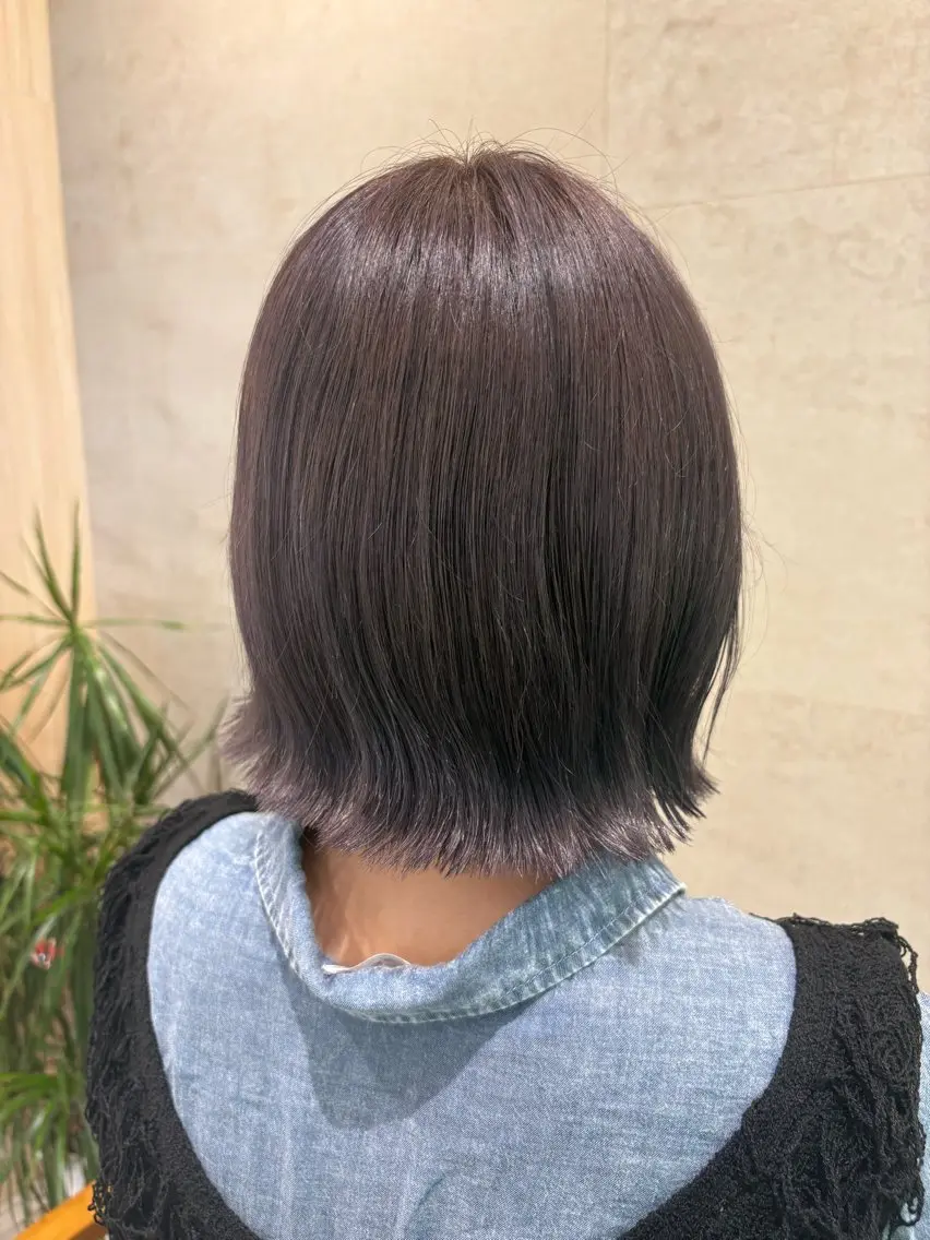 ショート カラー グレージュ ラベンダーカラー ラベンダーグレージュ ラベンダーグレー タナサワ ナツミのヘアスタイル