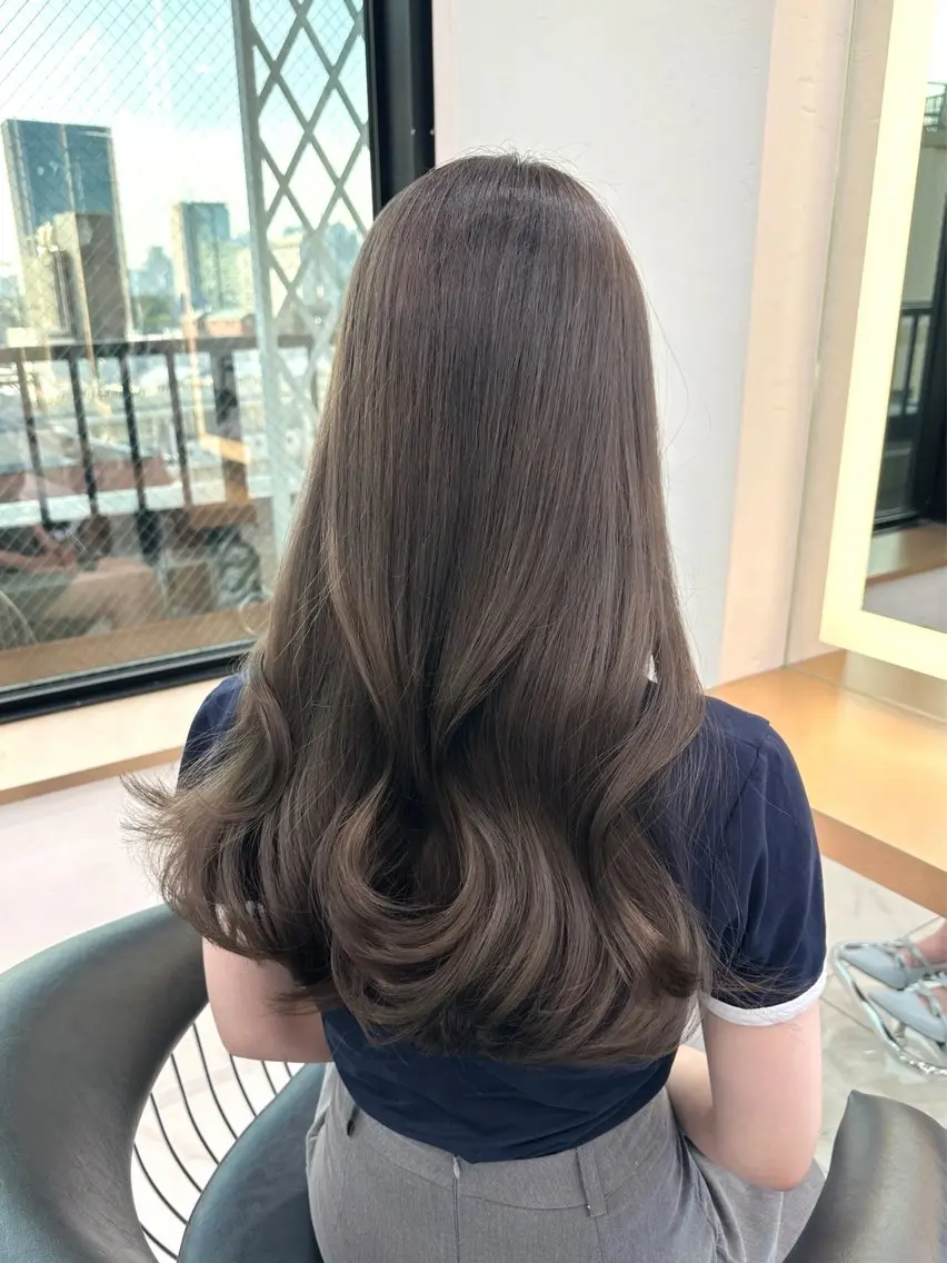 ロング ヘアアレンジ 柳堀 日菜のマツエク・マツパデザイン