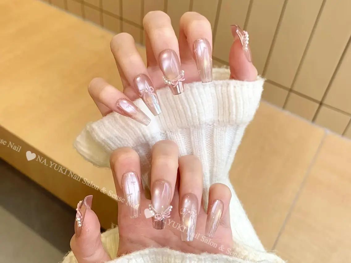 ネイル ガーリー ミディアムネイル 持ち込み ピンク リボン ハンドネイル ハンドケア Luna ✨のネイルデザイン