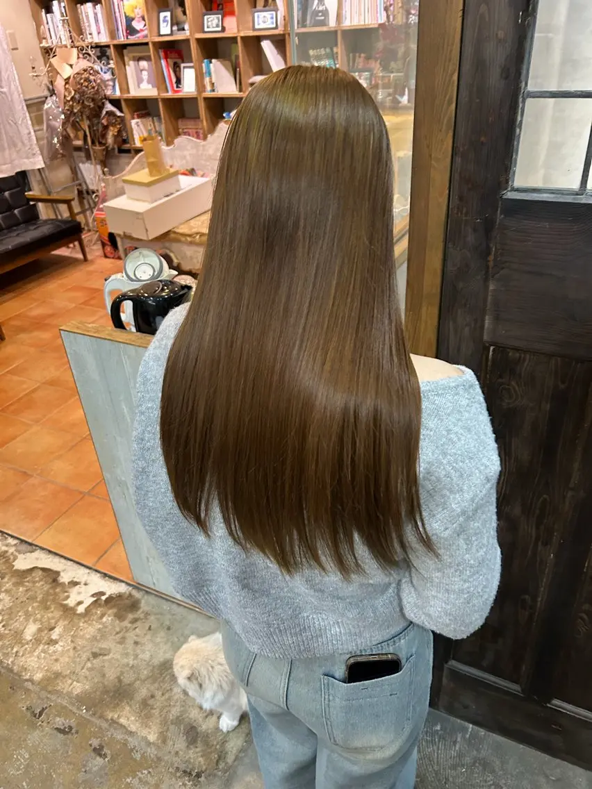 ロング カラー MI KUのヘアスタイル