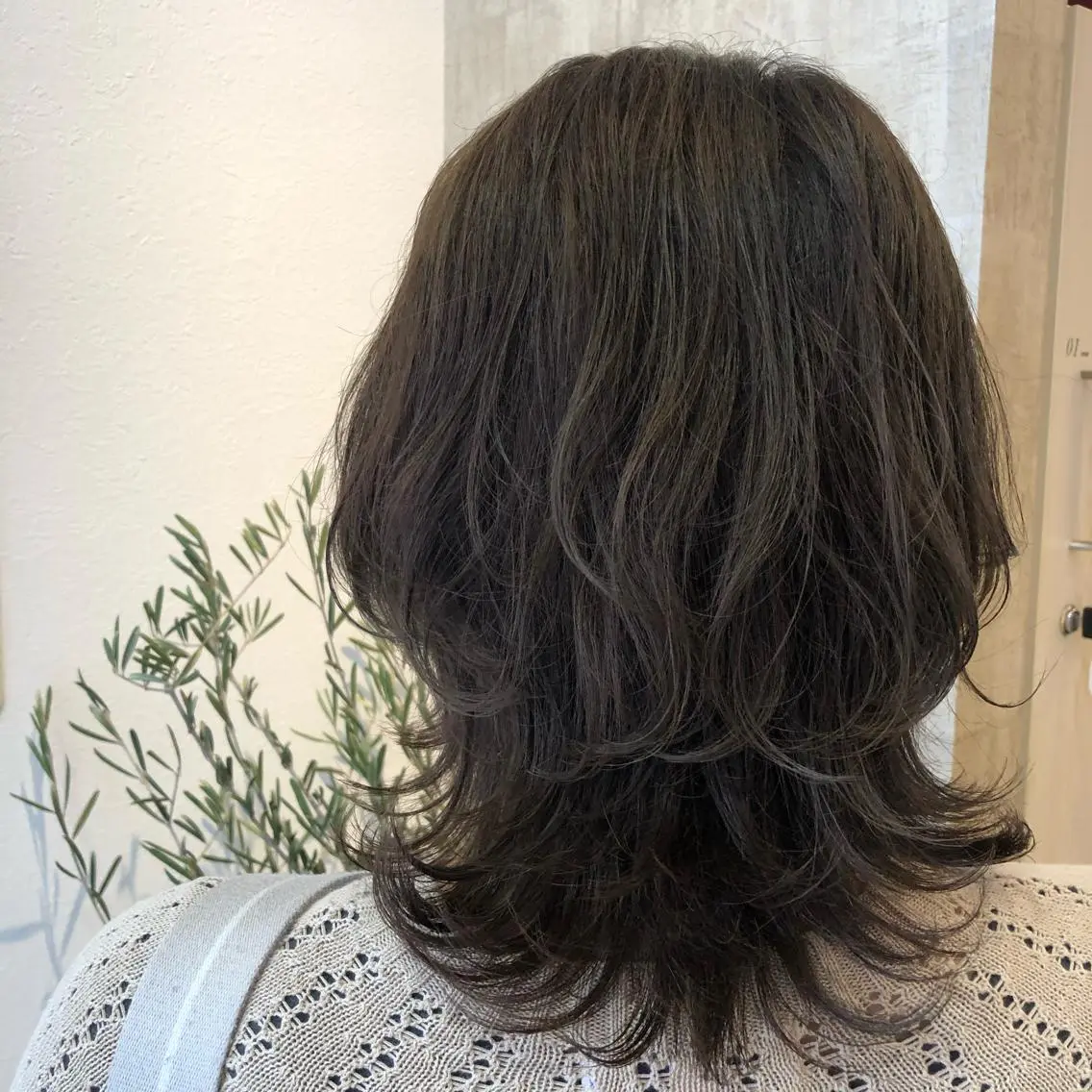 ミディアム ウルフカット mizuki roan多々良店のヘアスタイル