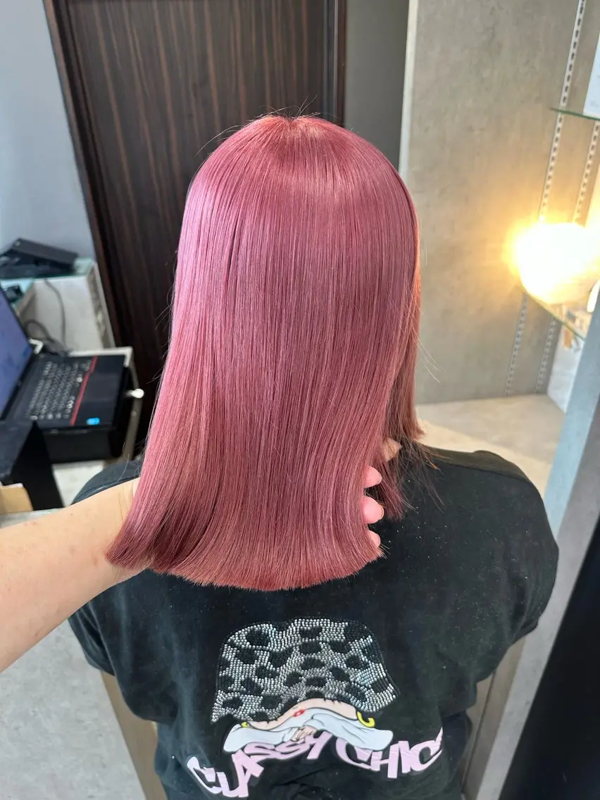 ミディアム カラー ベージュカラー ブリーチ ケアブリーチ 透明感カラー ハイトーンカラー カット ヘアカラー トリートメント 天神暖色カラー レイヤー・髪質改善のヘアスタイル